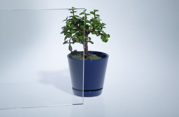 Picture of Low-Iron Glass